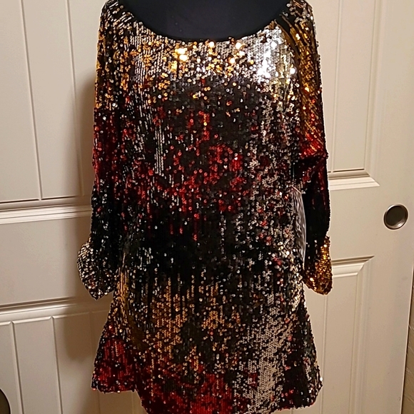 Boston Proper Tops - Boston Proper Multi Sequin Cold Shoulder Top M